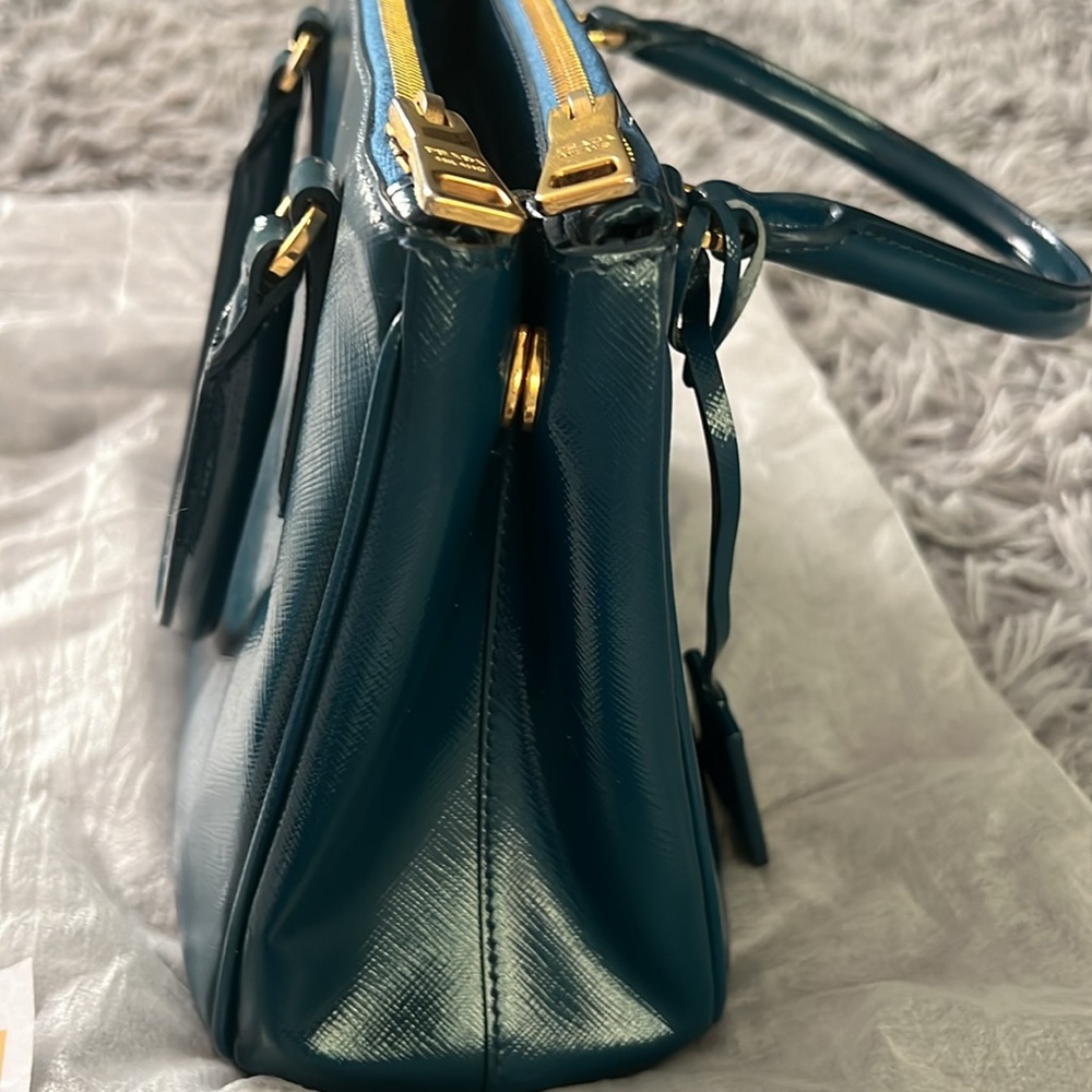 Prada saffiano leather bag - Picture 4 of 12